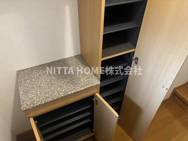 京丹後市峰山町杉谷のアパートの収納|トールサイズの収納もついています◇