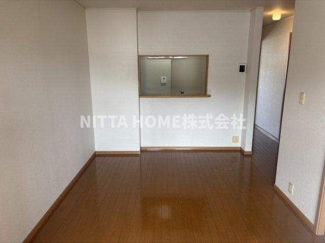 京丹後市峰山町杉谷のアパートの居間・リビング|リビングルームです＊