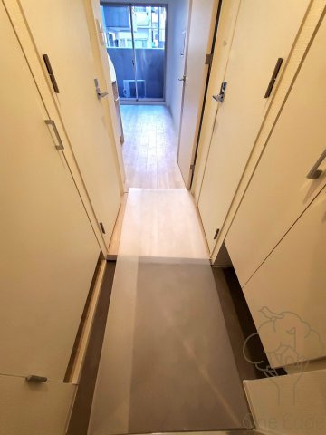 セレニテ天六ミラクの玄関