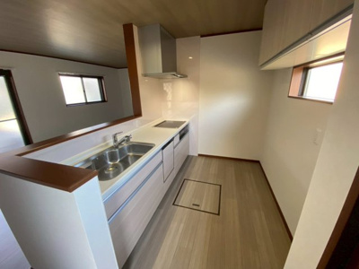 【キッチン】 | 【プレイワーク伯太町2丁目・中古戸建】伯太小・平成23年建築・4LDK | キッチンでお料理をお楽しみください