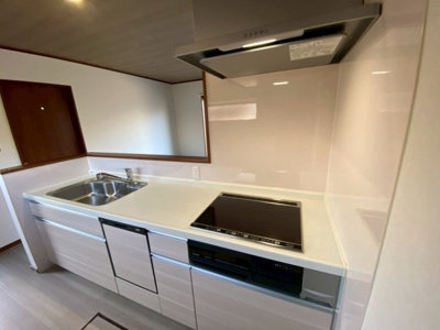 【キッチン】 | 【プレイワーク伯太町2丁目・中古戸建】伯太小・平成23年建築・4LDK | キッチンです