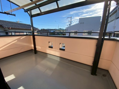 【バルコニー】 | 【プレイワーク伯太町2丁目・中古戸建】伯太小・平成23年建築・4LDK | お洗濯にも便利なバルコニー付き