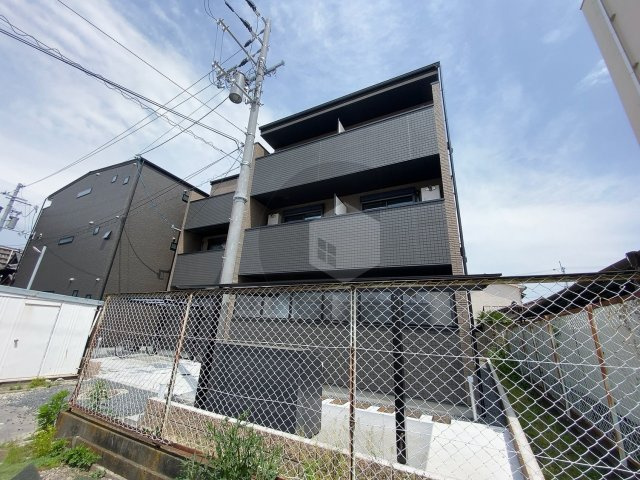 東大阪市荒本２丁目のハイツの外観