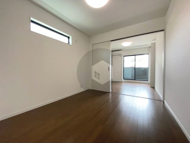 東大阪市荒本２丁目のハイツの居間・リビング