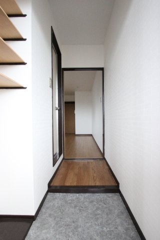 アベニュー服部の玄関