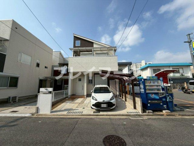 【外観】 | 大泉小・平成23年建築・4LDK・堺市北区新金岡町5丁 | 外観もきれいです