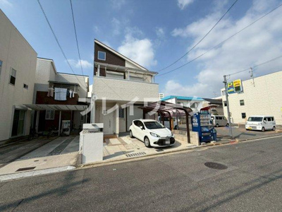 【前面道路含む現地写真】 | 大泉小・平成23年建築・4LDK・堺市北区新金岡町5丁 | 前面道路含む現地写真です