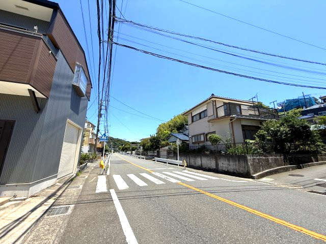 自然に囲まれた住環境　ZEH水準省エネルギーハウスの周辺