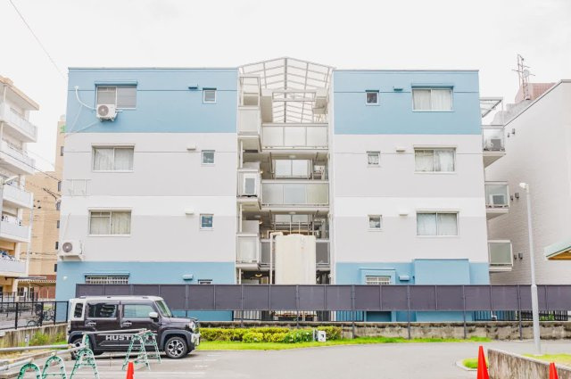 大阪市東淀川区　１棟売りマンション♪令和７年６月外壁塗装工事済！の外観