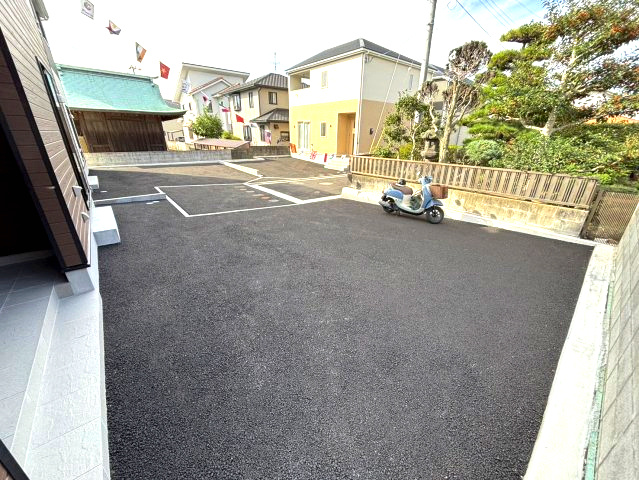 クレイドルガーデン筒井1号棟　松前町筒井第4-1号棟(全4棟)　新築建売分譲1号棟の駐車場|駐車場に車を止められます