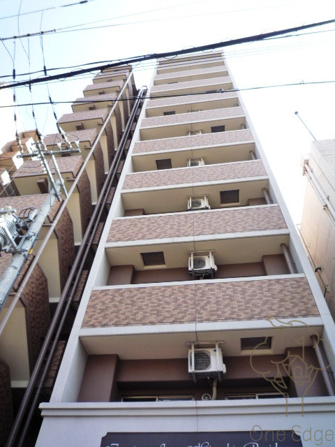 CITY SPIRE十三東の外観