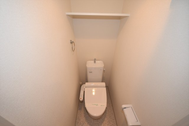 プレサンス難波セレクトのトイレ