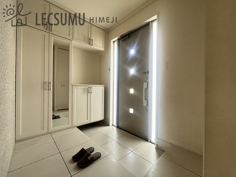 姫路市網干区田井/中古戸建の玄関