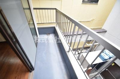 【バルコニー】