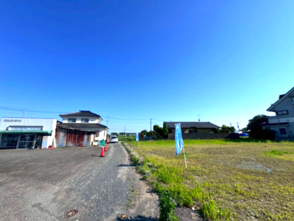 土地 富士見市下南畑 の前面道路含む現地写真|日当たり良好です