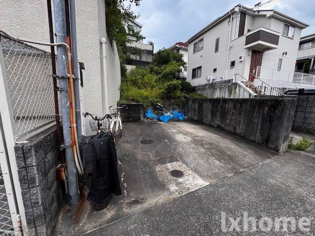 ハイツ香花園の駐車場|駐車スペースもあります