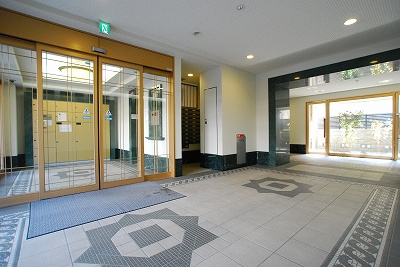 コーポYAHATAナンバ元町のロビー