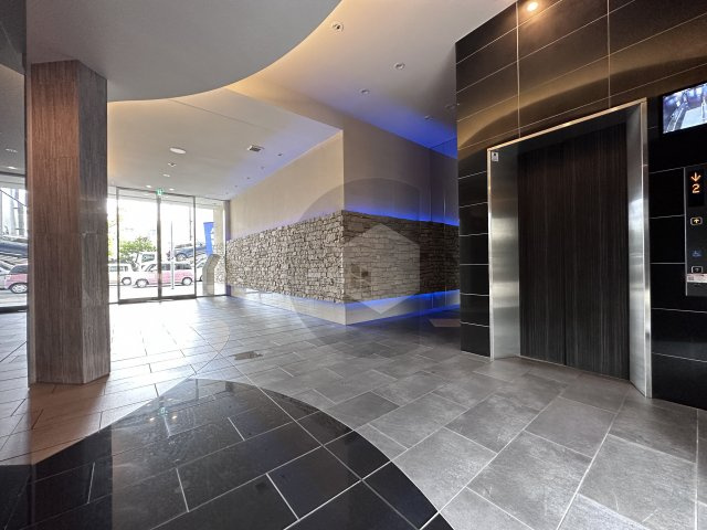 東大阪市高井田本通７丁目の賃貸マンションのロビー