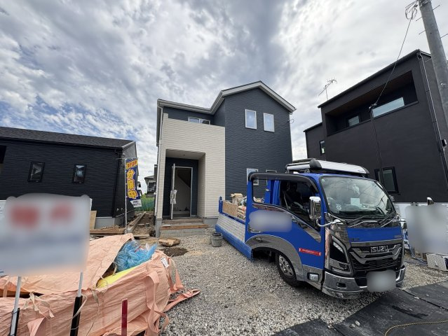 行橋市大橋1丁目4期2号棟　新築一戸建ての外観|まだ完成はしていませんが、中のご見学は可能です♪
【行橋市　新築一戸建て】