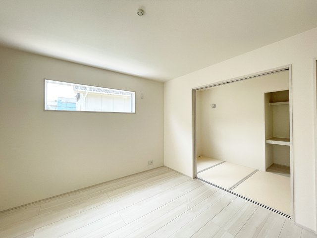 新築戸建・建売　福島市八島田字八幡北第2 Livele Garden　全2棟の居間・リビング