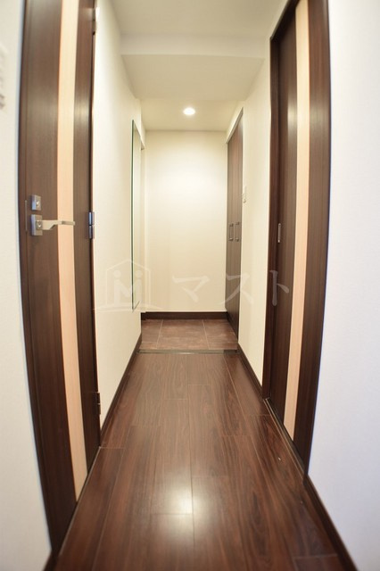 S-RESIDENCE淀屋橋の玄関