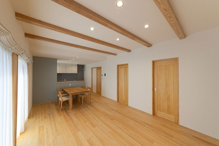 仲介手数料不要　新産住拓新須屋2階建て【西合志南小・西合志南中】の居間・リビング