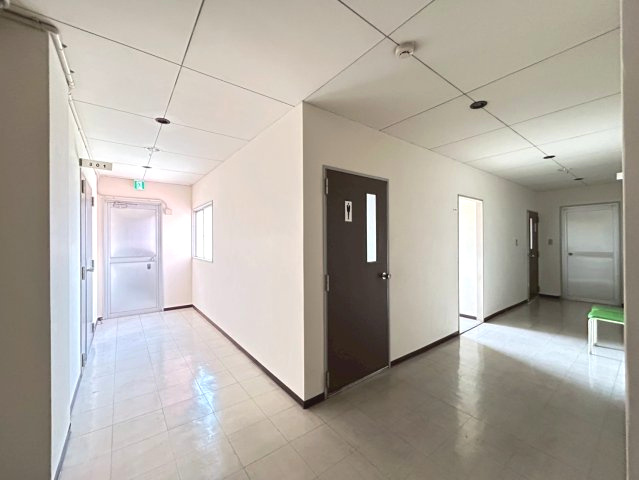 協和ビルの内装