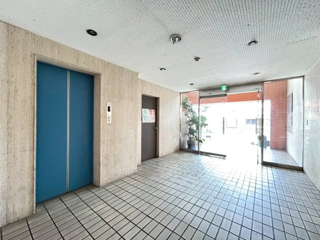 協和ビルの内装