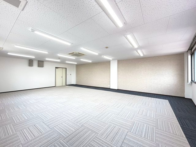 協和ビルの内装