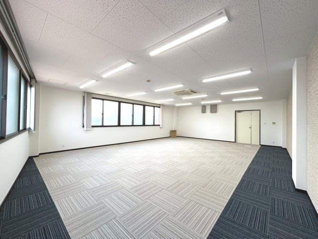 協和ビルの内装