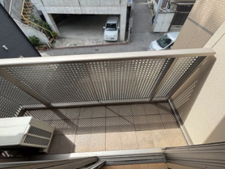 【バルコニー】