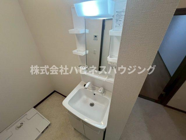 ジュネス亜梨の独立洗面台|シャンプードレッサーあり