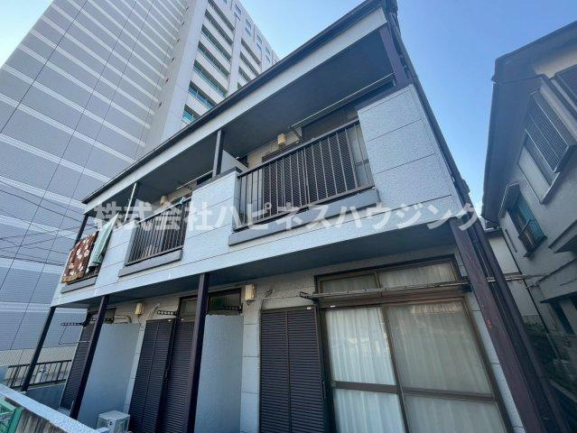 ジュネス亜梨の外観