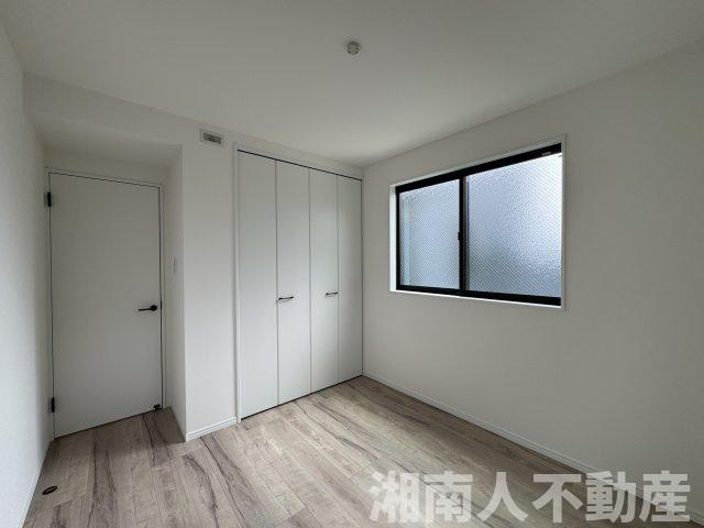 高座郡寒川町宮山の中古一戸建の洋室|広々とした洋室です