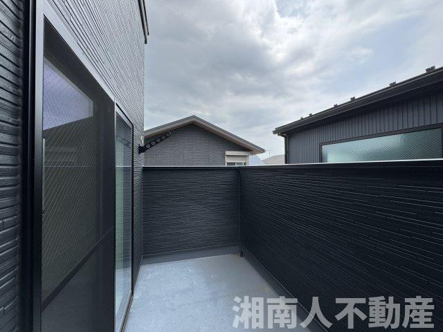 高座郡寒川町宮山の中古一戸建のバルコニー|バルコニー付きです