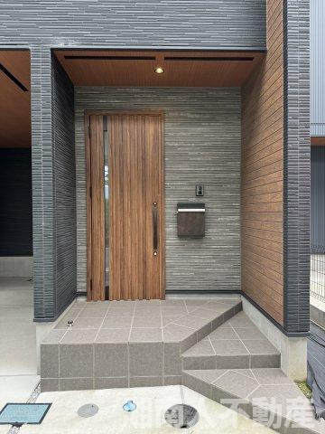 高座郡寒川町宮山の中古一戸建の玄関|毎日通る玄関はこちらです