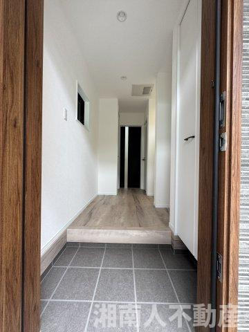 高座郡寒川町宮山の中古一戸建の玄関|ゆったりとした玄関です