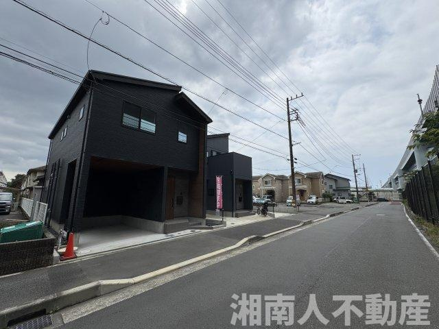 高座郡寒川町宮山の中古一戸建の前面道路含む現地写真|前面道路含む現地写真です