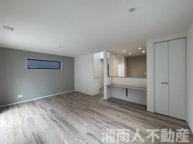 高座郡寒川町宮山の中古一戸建の居間・リビング