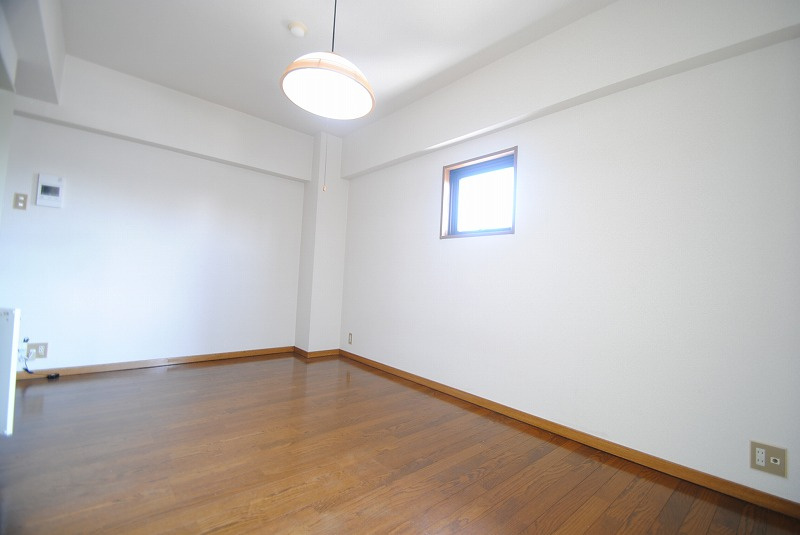 ステイツ久留米の洋室|内装イメージ：同物件別室