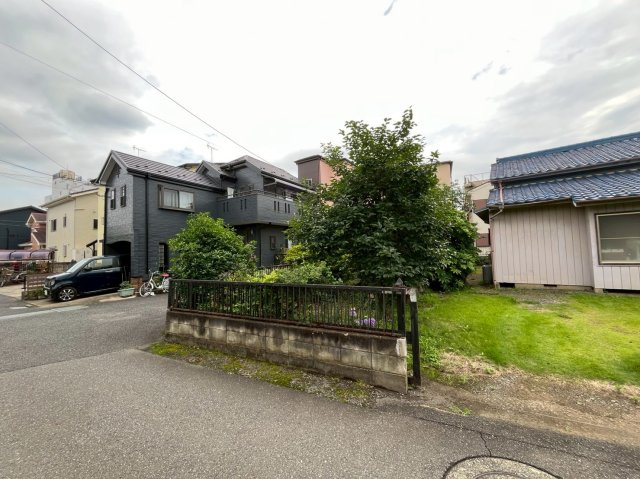 売地　川越市藤間の前面道路含む現地写真