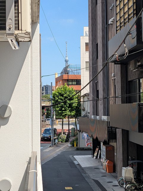 LUMIEC NEGISHIの設備|2F、バルコニーからスカイツリー見えます