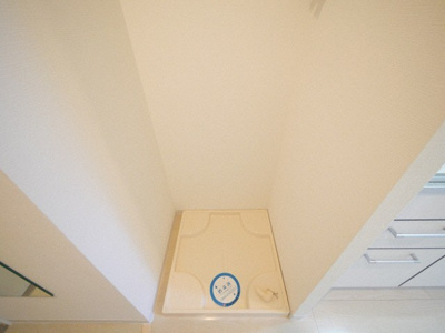 【設備】 | SERENiTE谷四 | 洗濯機置き場は室内にあります