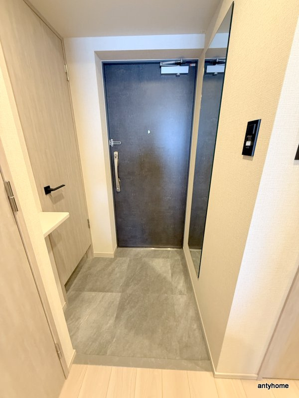リッツ新大阪プレミアム　仲介手数料無料の玄関