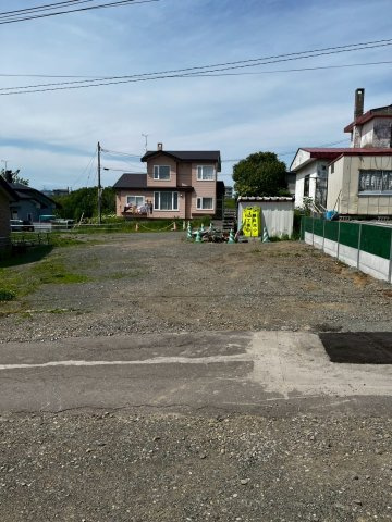 【建築条件なし】春採2丁目　高台の売り土地の外観|道路には二方接しています