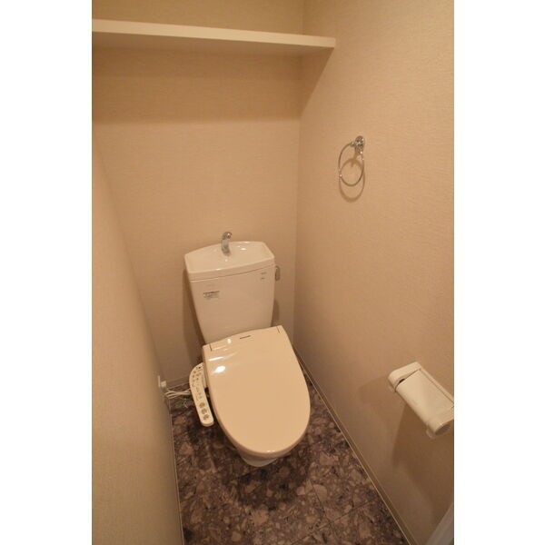 プレサンスNAGOYA桜通ビッグビート　名古屋市賃貸　仲介手数料無料のトイレ