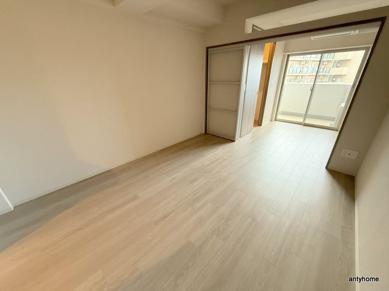 リビオメゾン新大阪　仲介手数料無料の居間・リビング