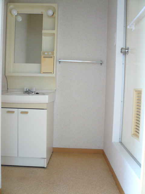 北野ビルの居間・リビング