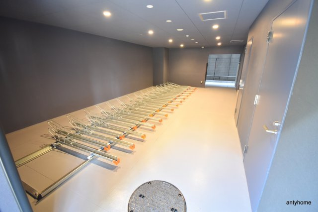 アーバネックス大阪天満橋　仲介手数料無料の駐車場