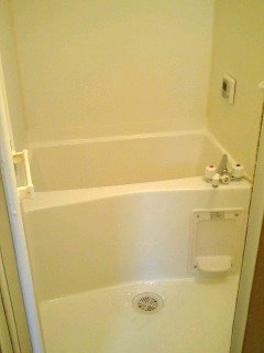 【浴室】 | ラルジュ・レオン１Ｋ | ゆったり過ごせるお風呂です